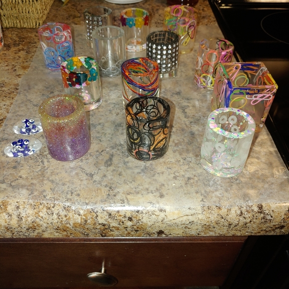 Acrylic book markers, shot glasses and welcome sig - Picture 2 of 7